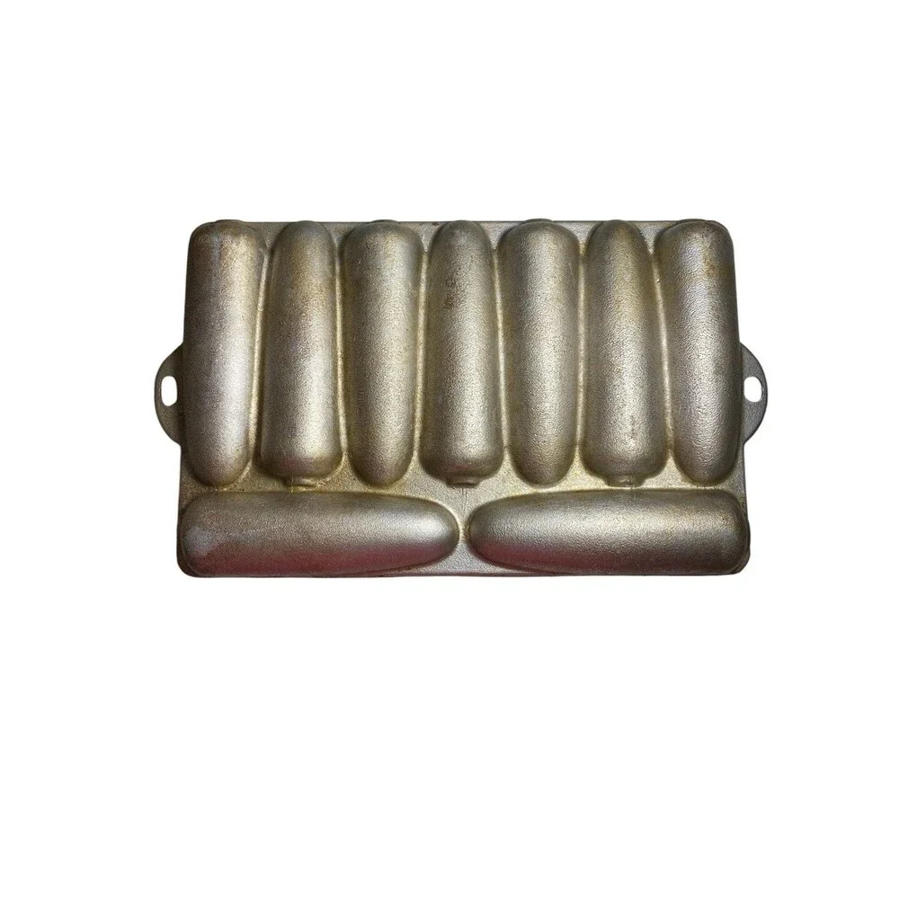 Vtg CAST ALUMINUM Cornbread Pan 9 Ear Corn Cob Stick Unmarked Muffin Pan Mold